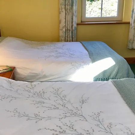 Carraig-mor House לינה וארוחת בוקר