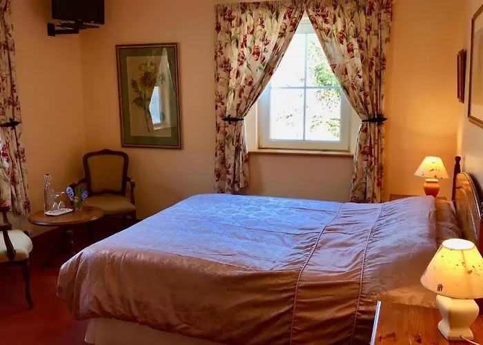 Carraig-mor House Bed & Breakfast